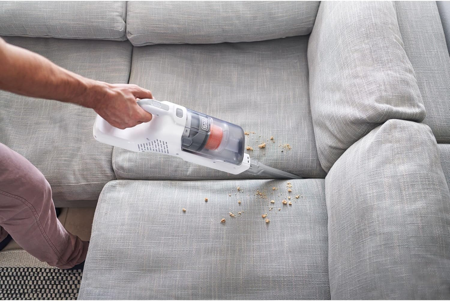 BLACK+DECKER 18V 2-In-1 Powerseries+ Stick Vacuum image number 5