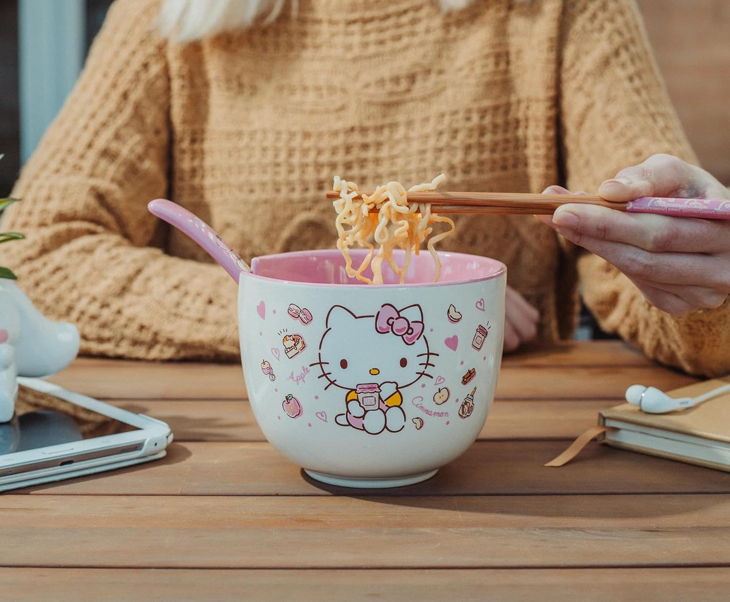 Silver Buffalo Sanrio Hello Kitty Apples and Cinnamon 20-Ounce Ramen Bowl and Chopstick Set - Hello Kitty And Friends Graph image number 7