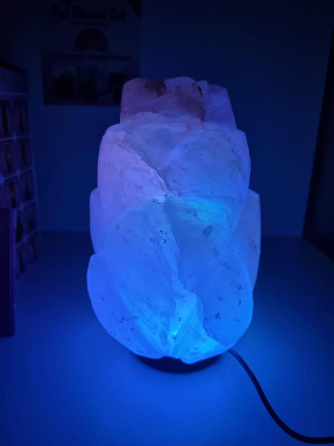 Unique Style Design Himalayan Light Pink Colour Lotus Salt Lamp 100% Authentic, Handcrafted from the Foothills of the Himalayas Beautifully Hand Craft Complete Electric Fitting &ndash; Quality Guaranteed