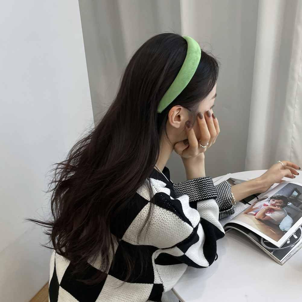 SHTGOI Headband Velvet Fabric Sponge Thick Headband Retro Style Padded Hair Band Soft Non-Slip Candy Colour Wide Headbands Outdoor Elegant Headpiece for Women and Women White image number 5