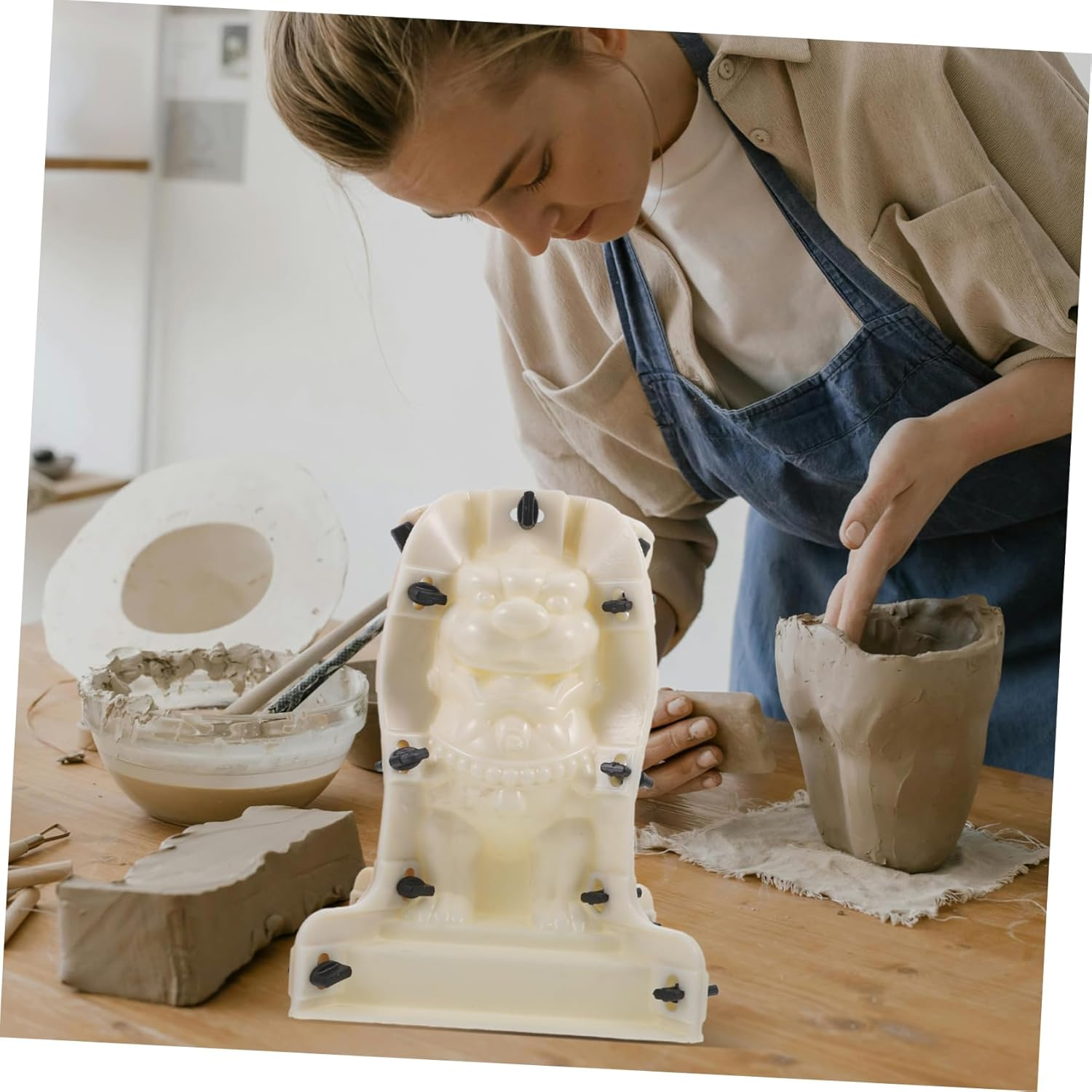 MERRYHAPY Roman Column and Stone Lion Concrete Mold for Walkways Outdoor Decor, Thickened Plastic Ball and Balustrade Forming Mold, Balcony Fence Post Caps DIY Landscaping Ornament image number 2