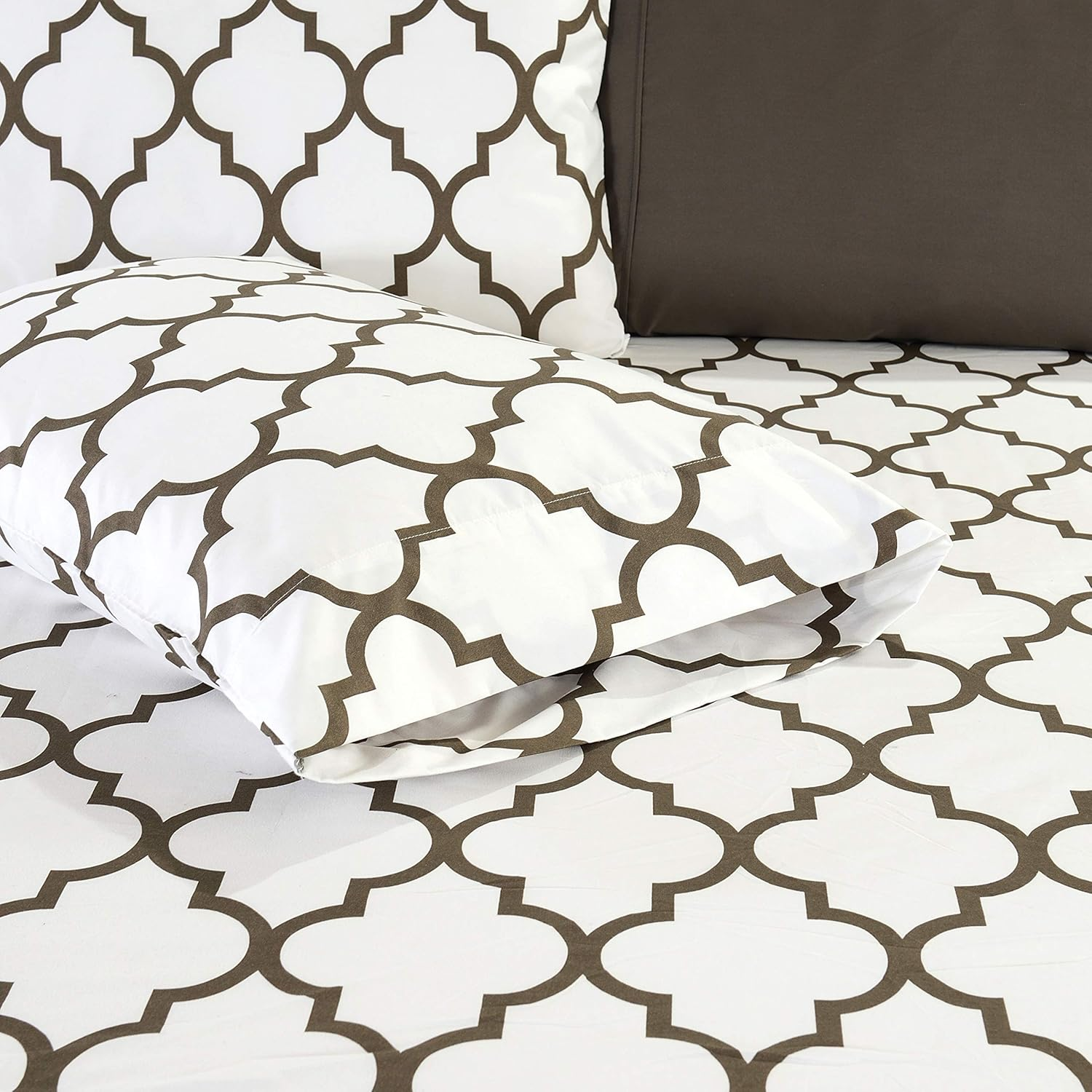 Elegant Comfort Luxury Soft Bed Sheets Quatrefoil Pattern 1500 Thread Count Percale Egyptian Quality Softness Wrinkle and Fade Resistant (6-Piece) Bedding Set, King, White image number 6