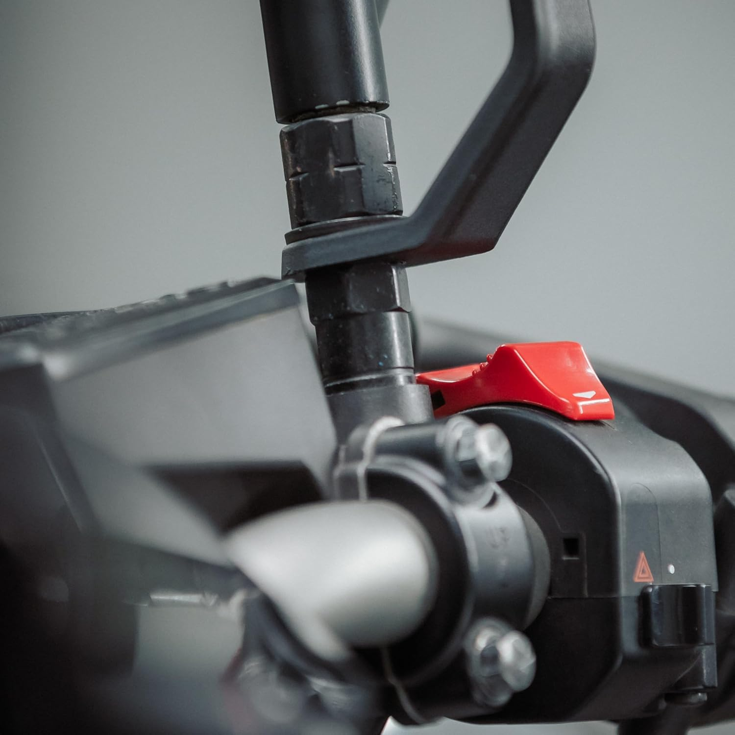 Quad Lock Motorcycle/Scooter/Moped Mirror Stem Mount for Iphone, Galaxy Pixel and Universal Adapters image number 2