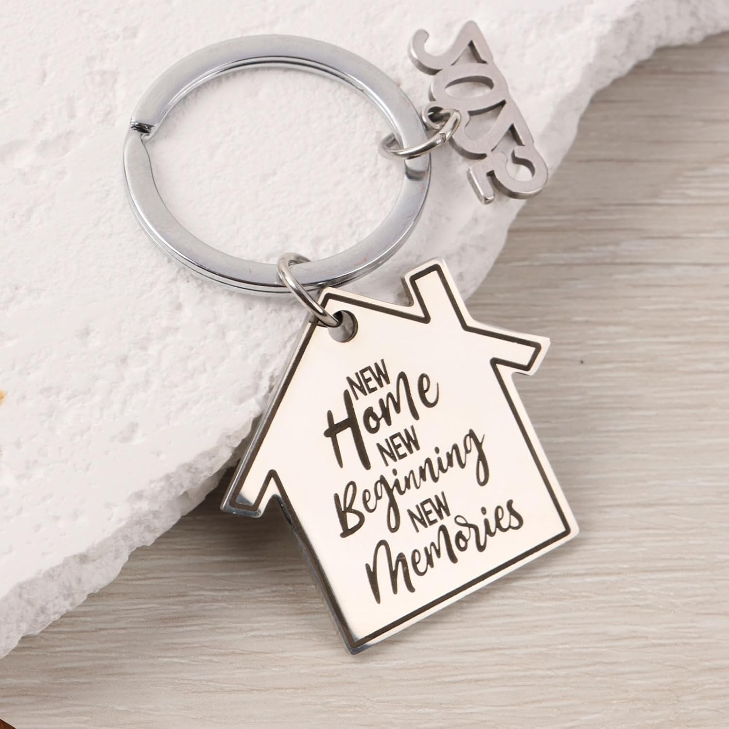 2Pc New Home Keyring New Home Gifts for Couple House Warming Gifts New Home Sweet Home Key Chain with Envelope First Home Gifts
