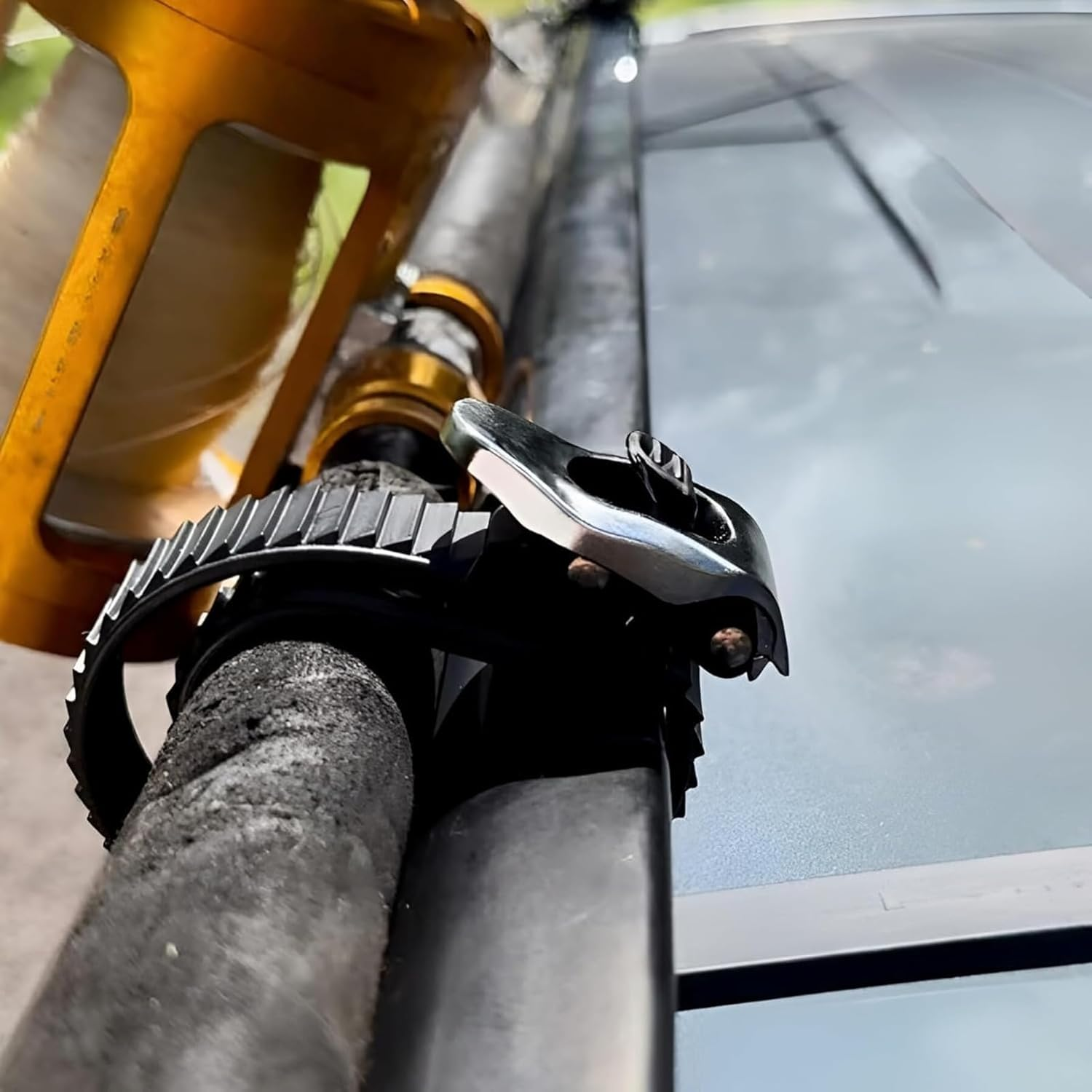 Heavy-Duty Stainless Steel Grip Lock Straps, Reusable Adjustable Locking Belt with Metal Buckle, Strong Ratchet Tie down Straps for Luggage, Cargo, Bikes, and Daily Use (6Pcs) - 4Pcs image number 2