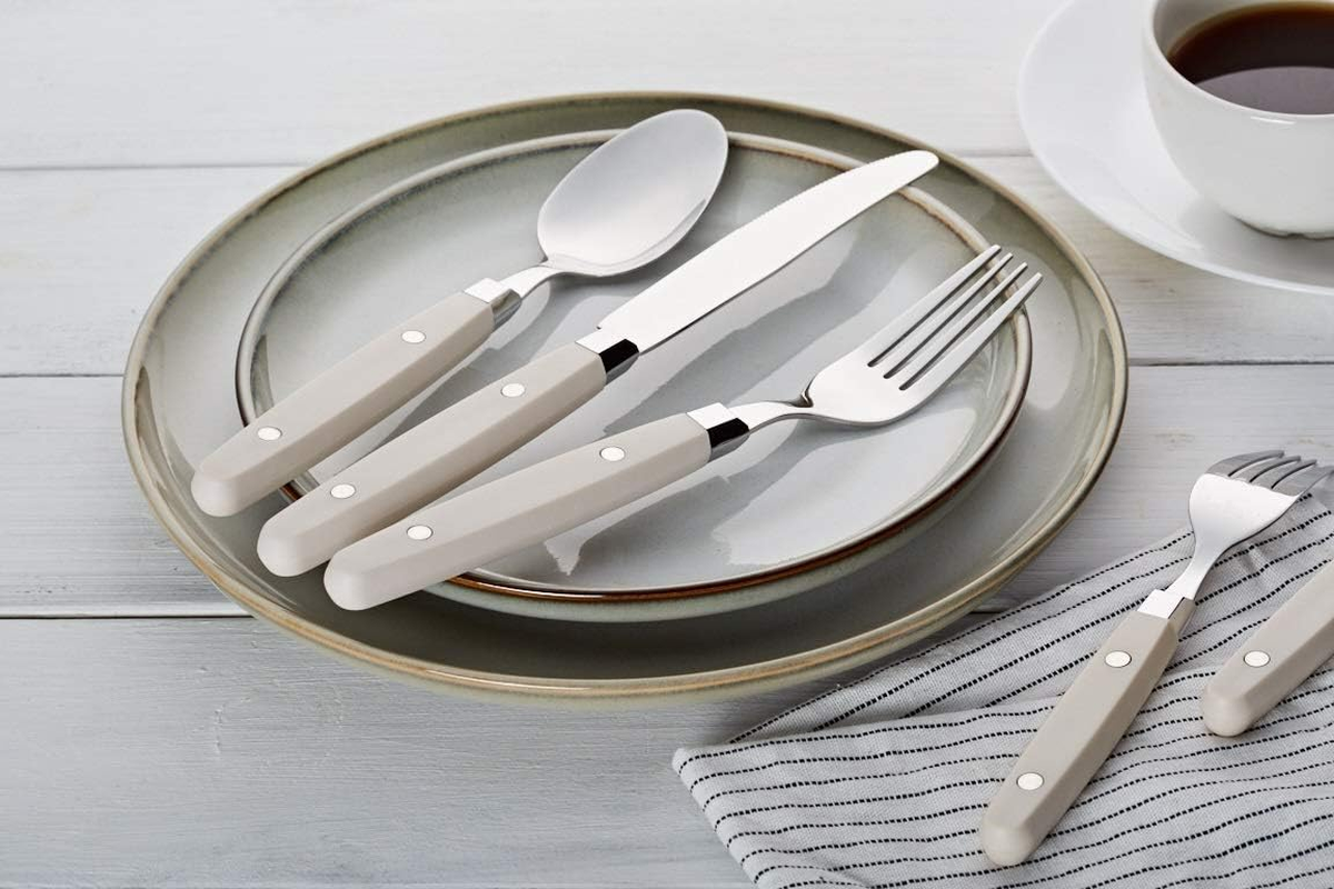 EXZACT Cutlery Set 24Pcs Stainless Steel - with Rivet Craft Handles/Retro Style Flatware - 6 X Dinner Forks, 6 X Dinnerknives, 6 X Table Spoons, 6 X Tea Spoons -Serves 6 (Cream) image number 2