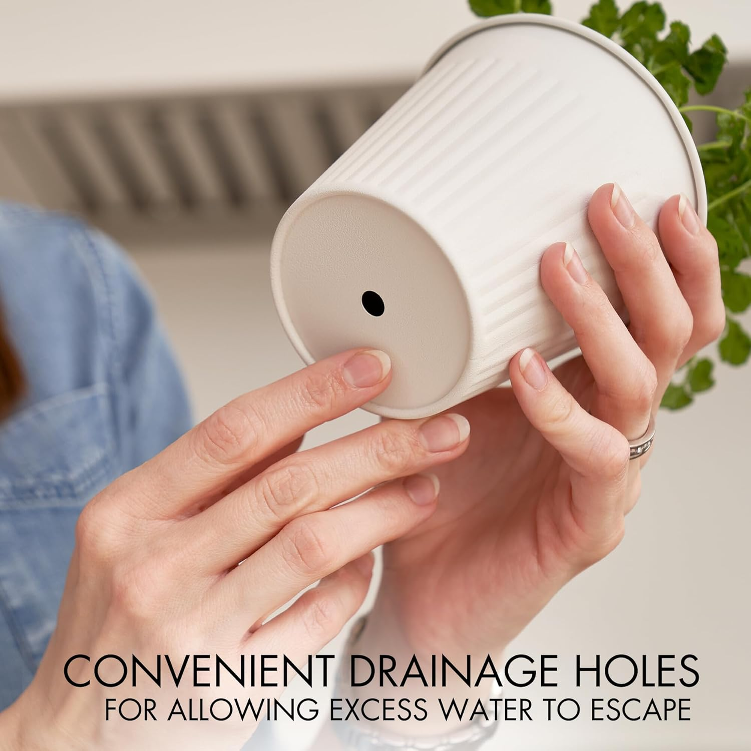 KIBAGA Beautiful Herb Garden Planter Indoor Set of 3 - Perfect for Any Kitchen Window Sill or Countertop - a Modern Decor Gardening Planter Kit Incl. Tray & Drainage Holes to Grow Fresh Herbs at Home image number 2