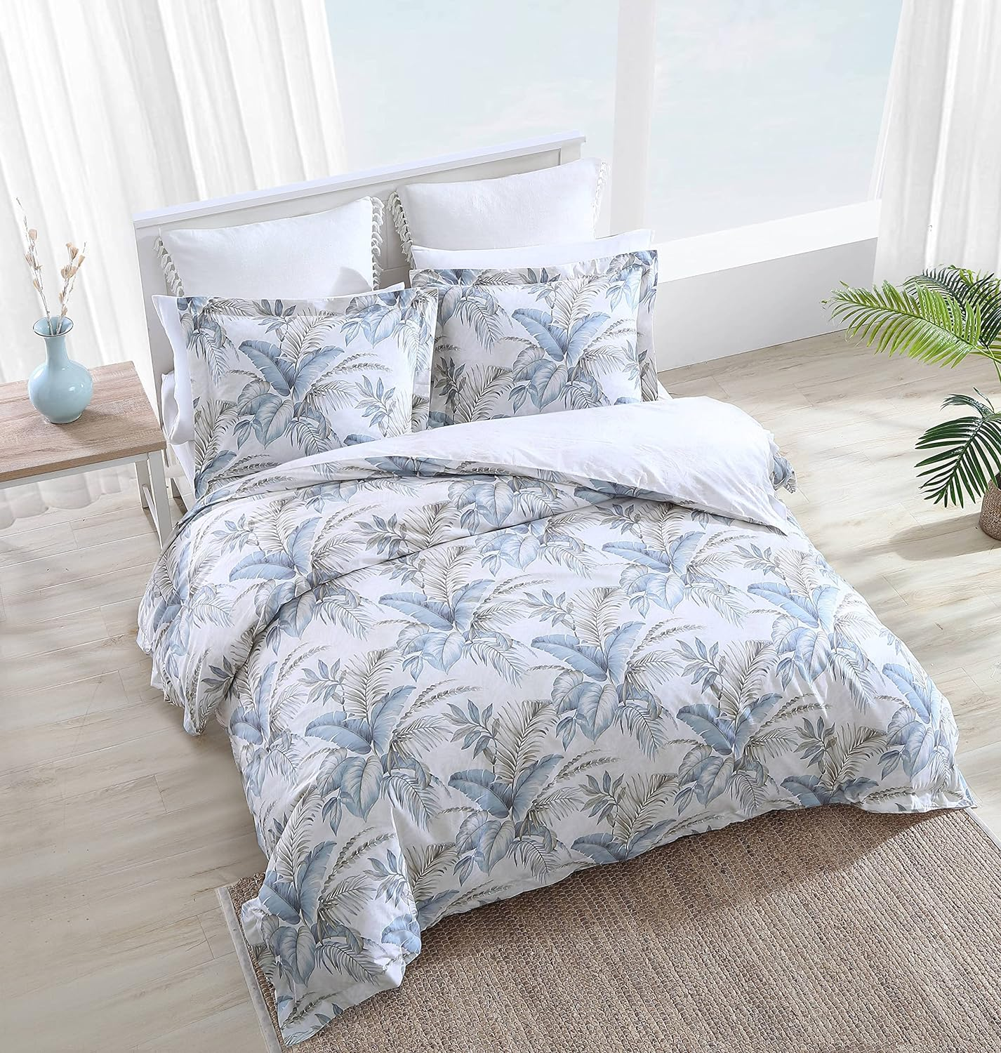 Tommy Bahama - Queen Duvet Cover Set, Cotton Bedding with Matching Shams & Button Closure, All Season Home Decor (Bakers Bluff Blue, Queen) image number 4