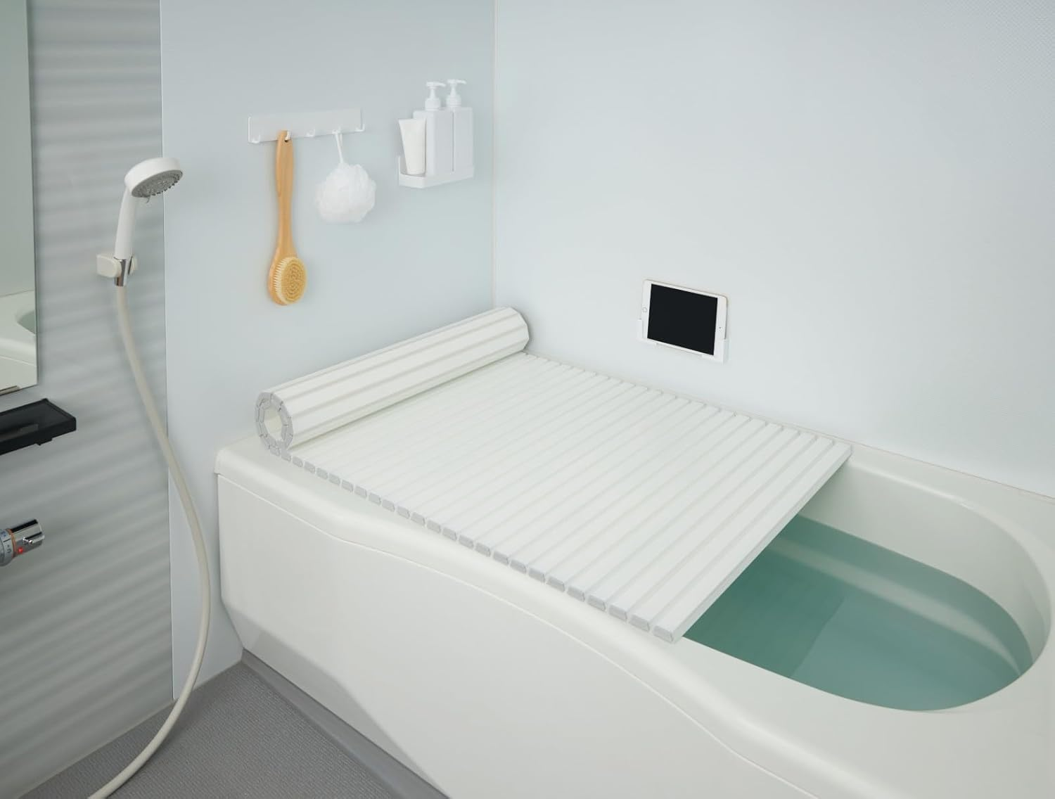 Mie Sangyo M14_WH Ag+ Silver Ion Antibacterial Treatment Mildew Resistant Shutter Bath Lid, Product Size 27.6 X 56.7 Inches (70 X 142.5 Cm), Made in Japan image number 6