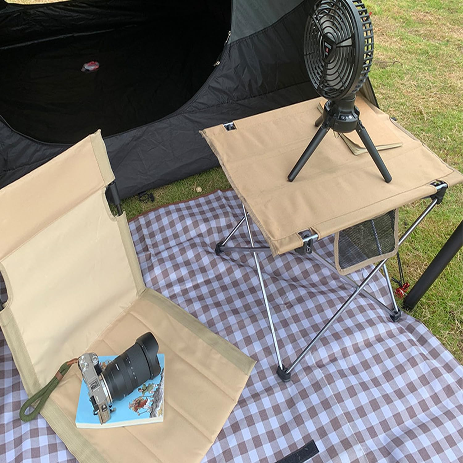 Roczential Extra Large Outdoor Waterproof Picnic Blanket, 80" X 80" Outdoor Plaid Foldable Giant Picnic Mat, Washable for Grass and Sand, Large Beach Blanket for Travel Camping Accessories image number 4