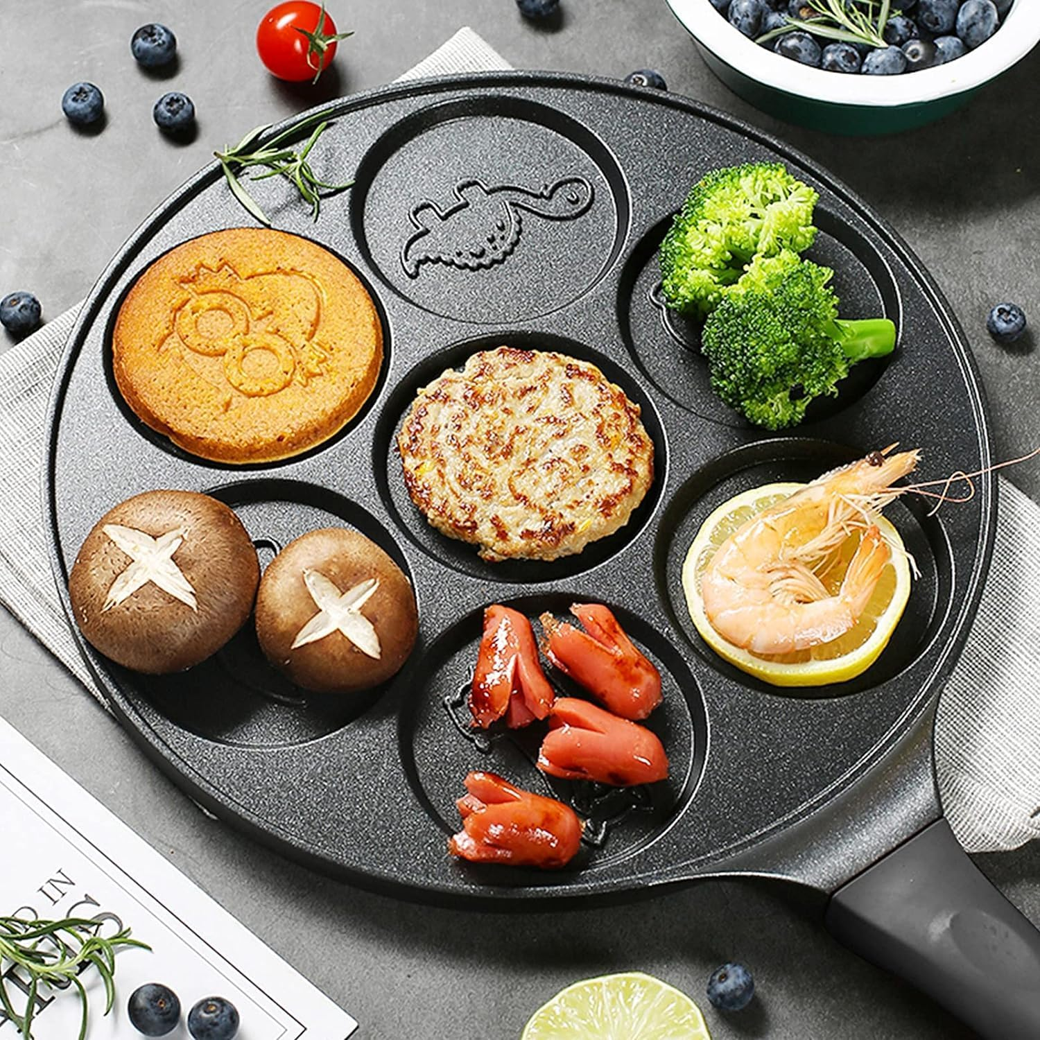 Pancake Pan Nonstick 10 Inch Animal Pancake Maker Mini Pancake Mold Pan Blini Pan for Kids Gifts Cake, Black (7-Cup) image number 5