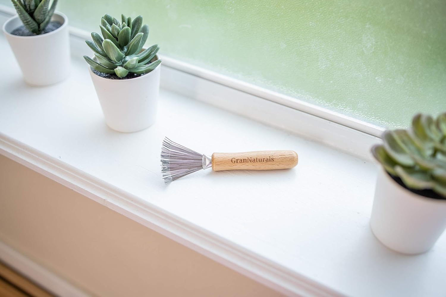 Grannaturals Hair Brush Cleaner - Rake Design for Pick Cleaning & Detangling Combs & Bristle Brushes - Durable Metal Wires, Ergonomic Wooden Handle - Quick Hair, Dust & Lint Remover Tool for Brushes image number 2