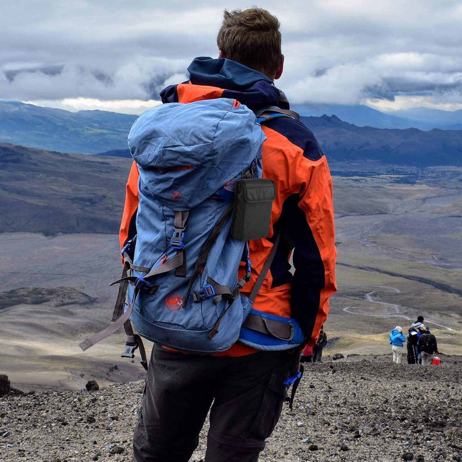 Xxerciz Soft Case Compatible with Garmin Montana 700I / 700 / 750I Handheld GPS, Portable Protective Storage GPS Bag with Carabiner image number 6