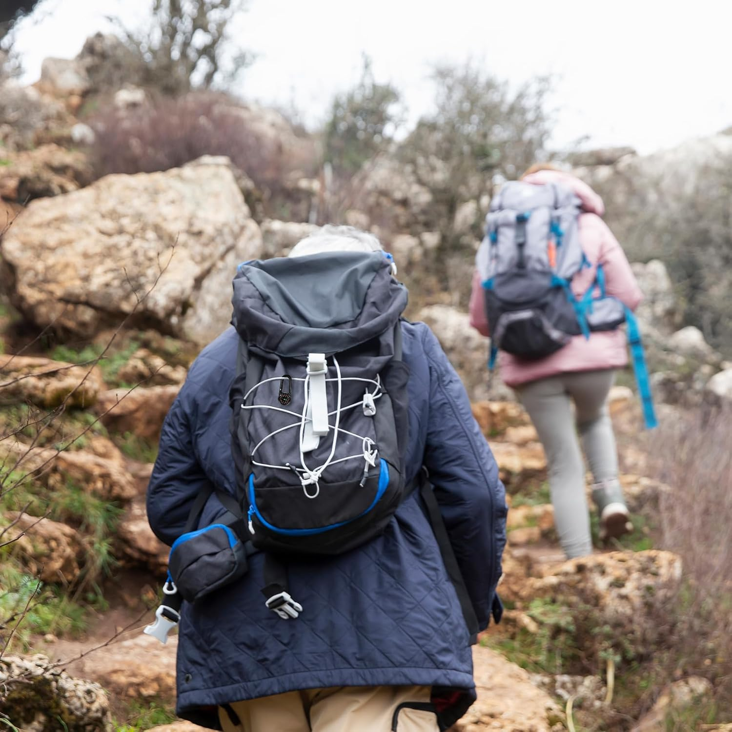 TEAONE Clip on Compass, 6 PCS Black Heavy Duty Compass for Traveling, Hiking, Backpacking (6.9 X 3Cm/2.71 X 1.18In) image number 3