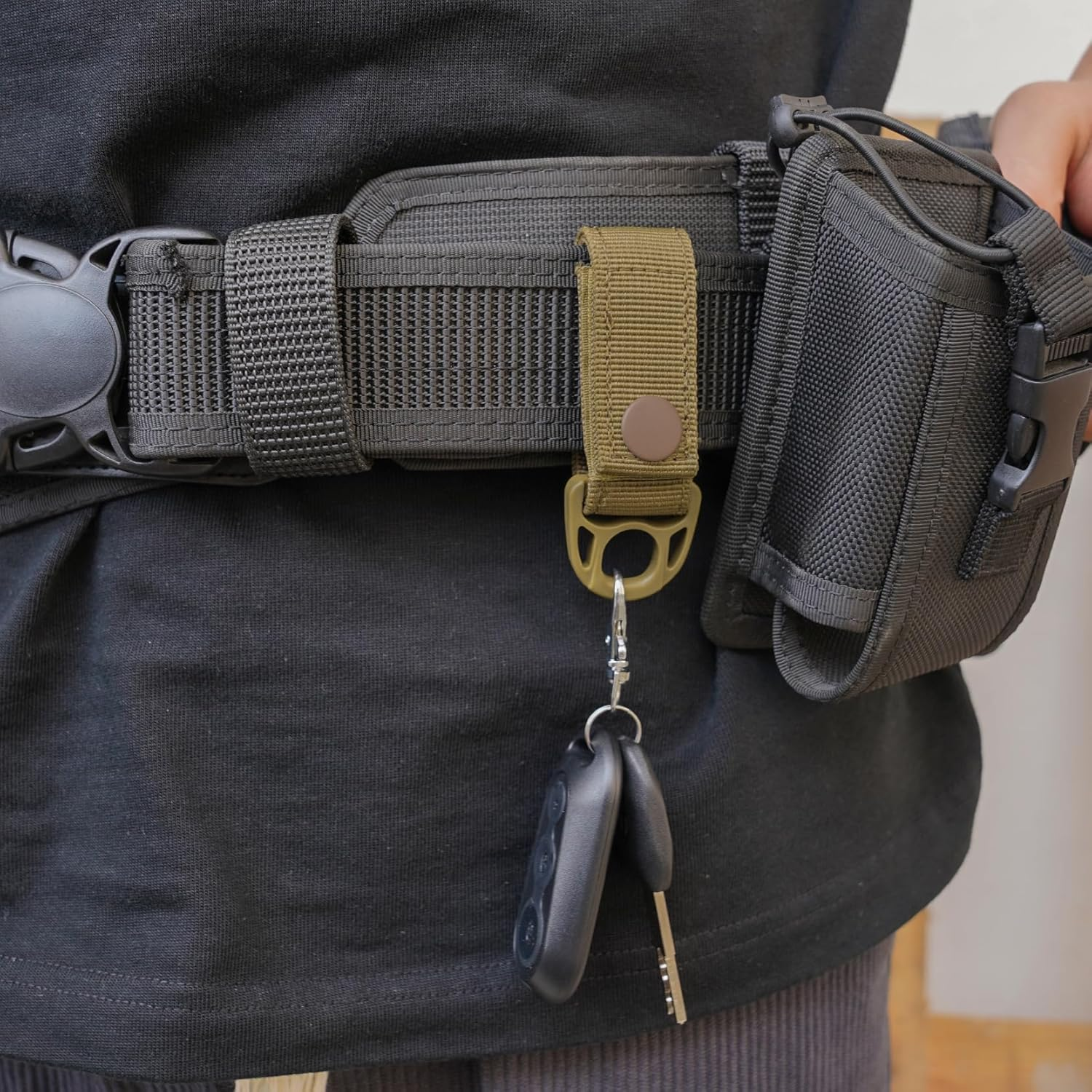 KUNN Nylon Duty Belt Keeper with Hook and Loop Snap,Belt Keepers for 2.25" Duty Belt, Tool Belt Accessories with Suspender Loops Attachment, 4 Pcs - Khaki image number 6