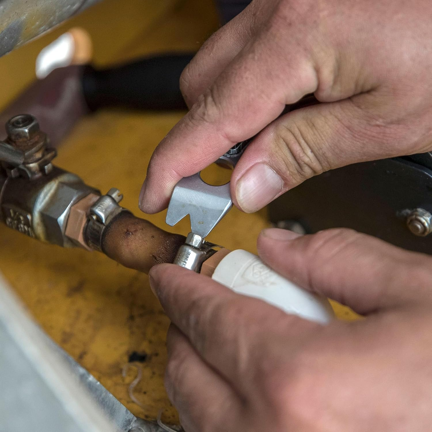 Gerber Chonk-Solid State Pry Multi-Tool, 6-In-1 [31-004145] image number 3