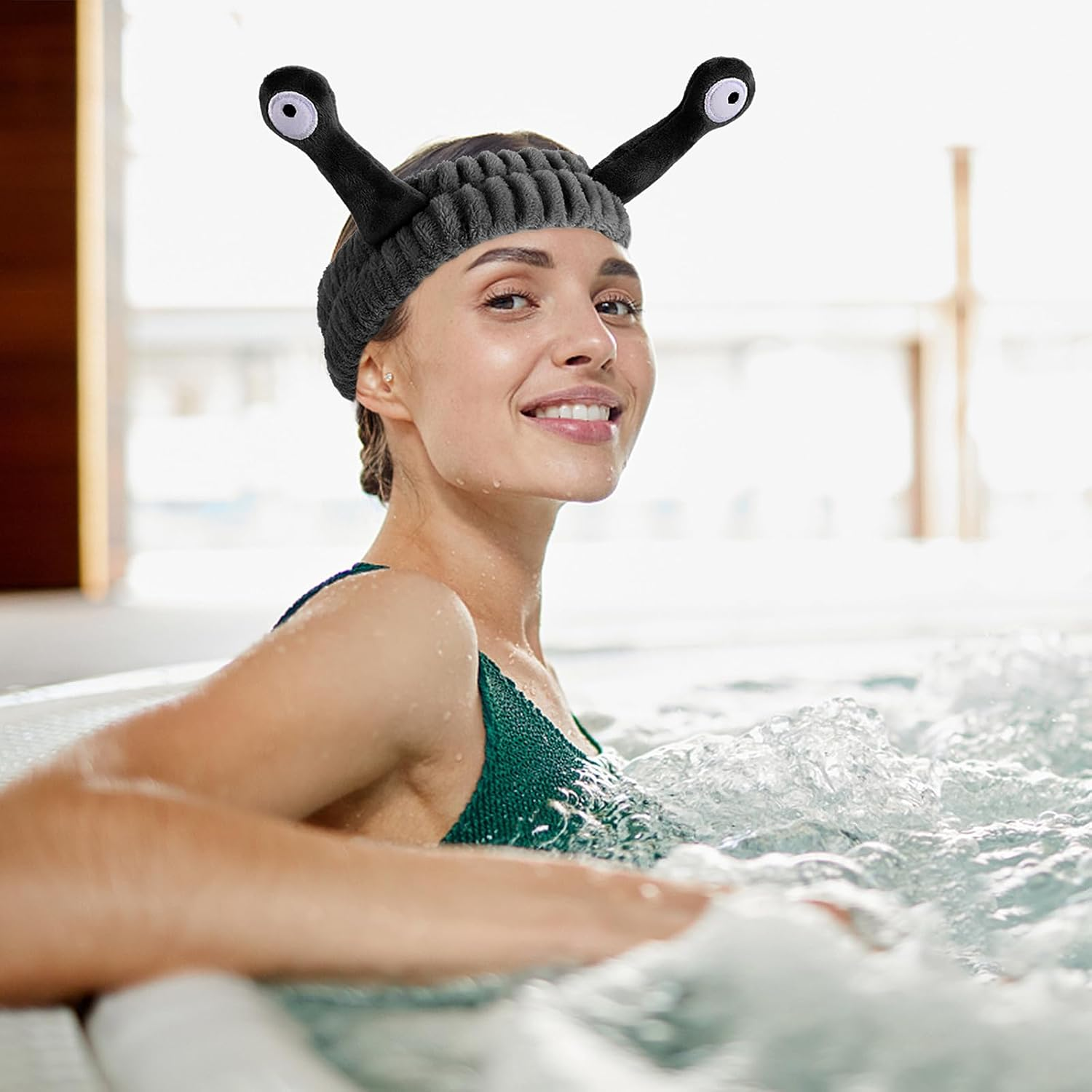 WLLHYF Spa Headband Facial Makeup Head Band Microfiber Soft Coral Fleece Head Wraps Snail Cartoon Cute Hair Accessories Elastic Skincare Hair Band for Women Girls Washing Face Beauty (Black)