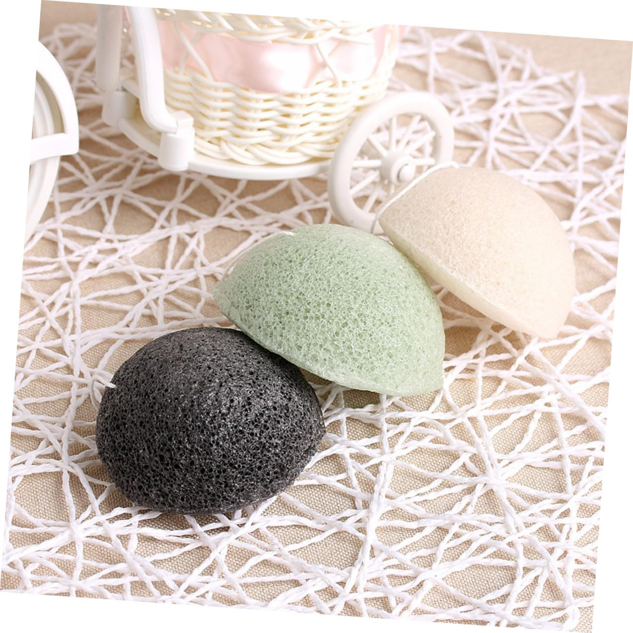 VALICLUD Konjac Facial Sponge Charcoal Natural Exfoliating Face Sponge for Oily Prone Skin Suitable for Daily Skincare Routine image number 1