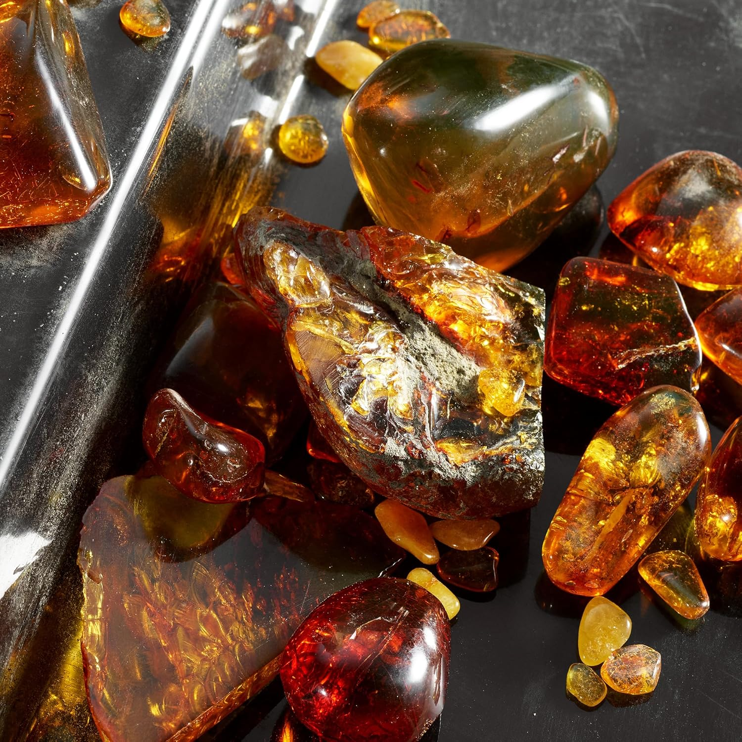 Q Intense by Dolce and Gabbana for Women - 1 Oz EDP Spray image number 4