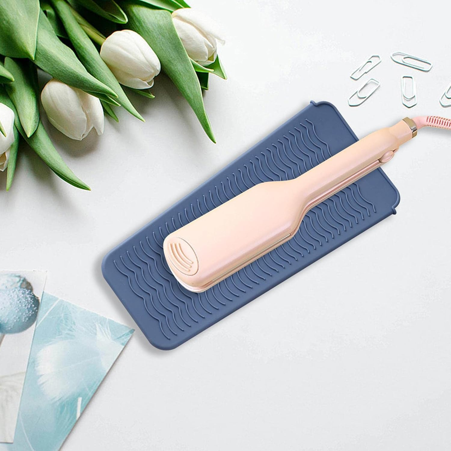 Eigell Silicone Heat Resistant Mat Pouch for Curling Iron Hair Straightener Countertop Protector Heat Insulating Sleeve Storage Bag Travel Case, Bkue image number 4