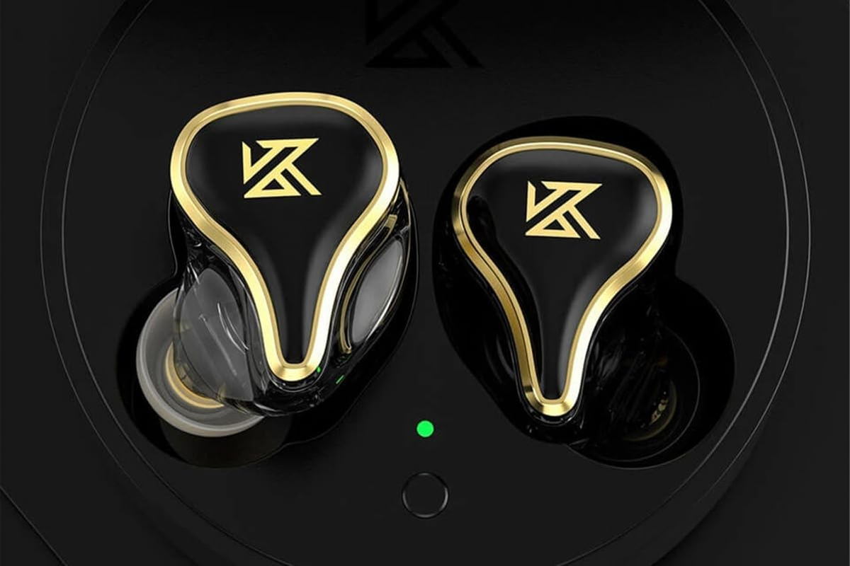 KZ SK10 Pro Bluetooth Earbuds with Microphone image number 2