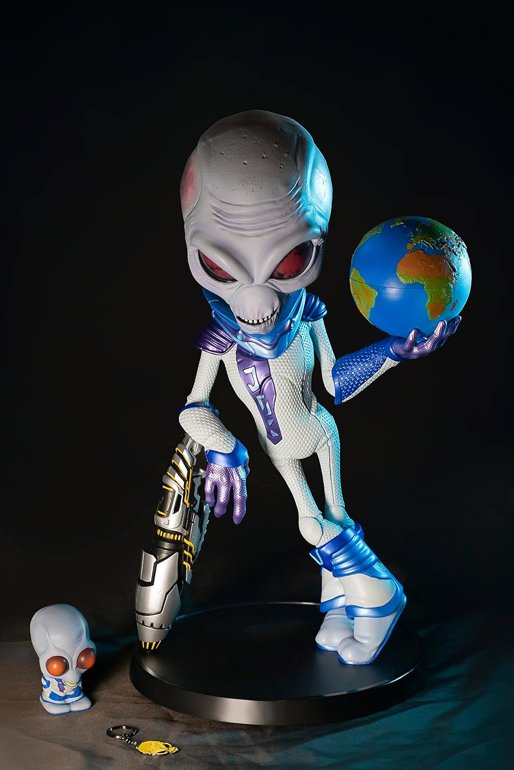 DESTROY ALL HUMANS CRYPTO STATUE image number 5