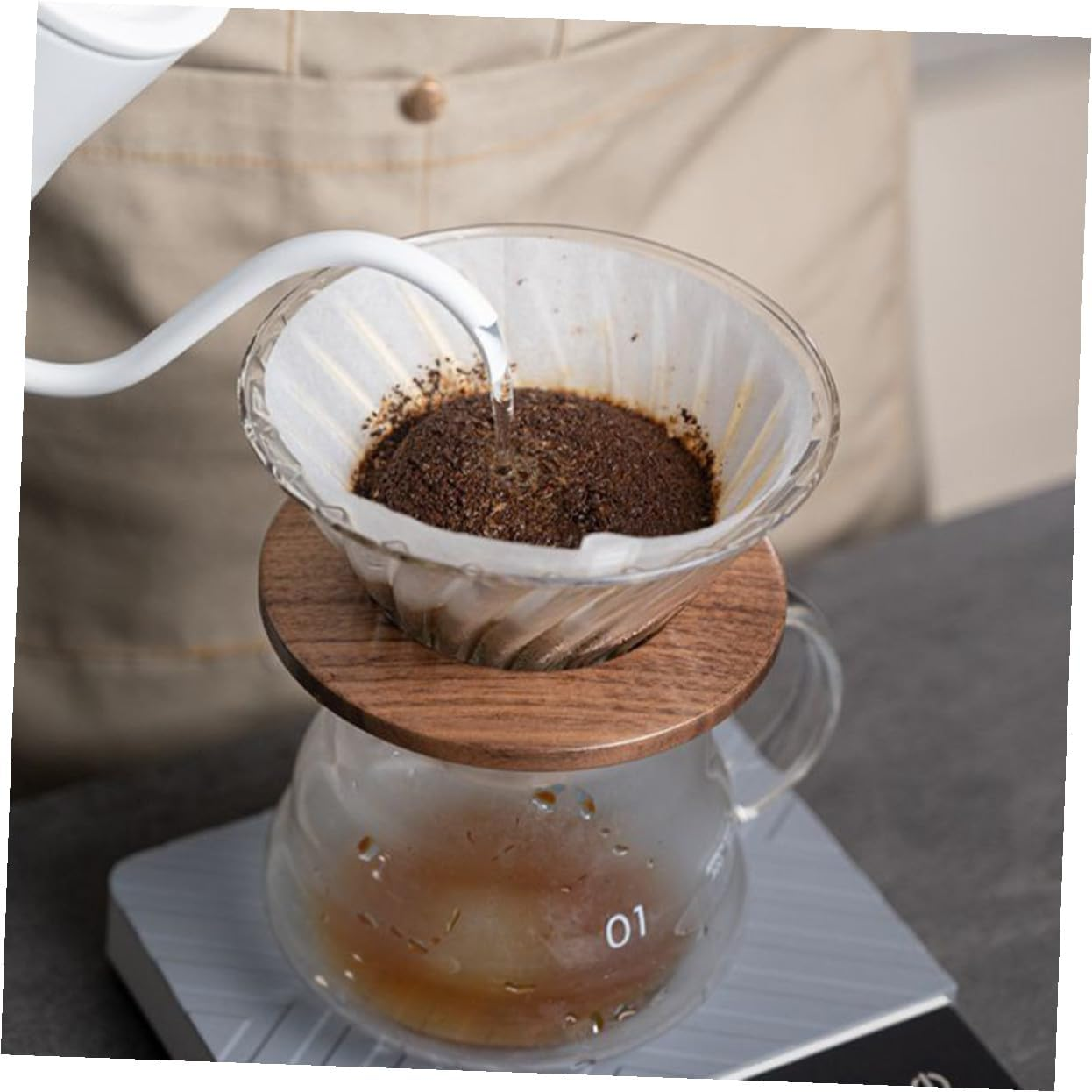 ULTECHNOVO 50Pcs White Small Wave Coffee Filter Papers for Drip Brewing Espresso Accessory Paper Basket Filters for Fresh Flavor Oil and Particle Removal Practical and Use Coffee Supplies