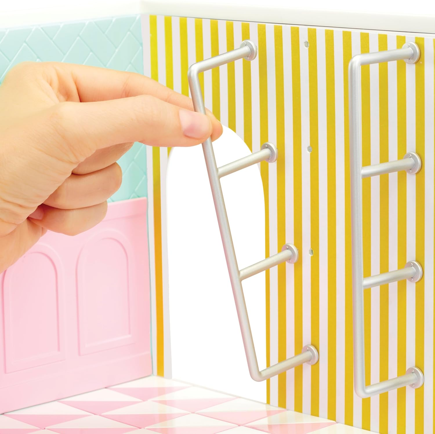 Mga'S Miniverse Make It Mini Spaces Ice Cream Shop, Building Set, Customize, DIY Crafts, Rooms, Hobby, Collectors, Display, Gifts, 8+