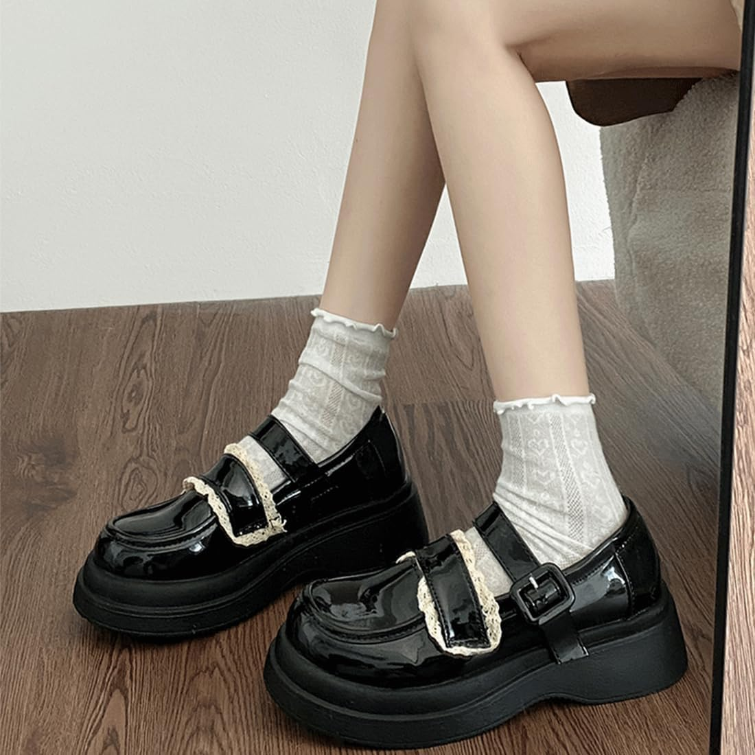 Women Y2K Harajuku Kawaii Goth Lolita round Toe Chunky Heels White Lace Decor Platform Mary Jane Shoes image number 4