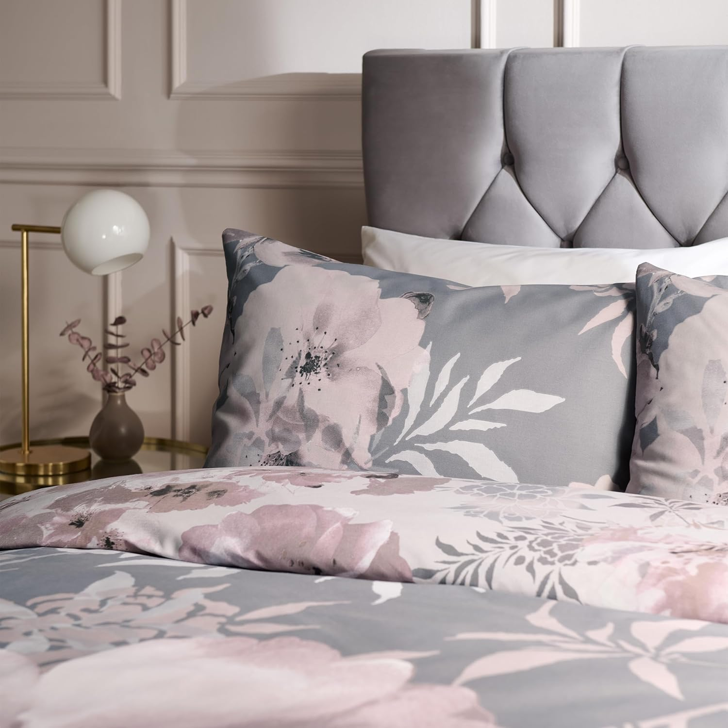 Catherine Lansfield Dramatic Floral Reversible Double Duvet Cover Set with Pillowcases Grey image number 3