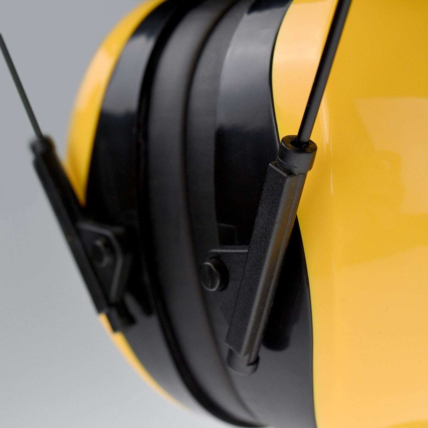 DEWALT Interceptor Earmuffs for Noise Reduction, Adjustable Fit and Comfort, High-Performance Safety Ear Muffs, Lightweight and Foldable, Tested to Australian Standards - Unisex, Multicolor image number 3