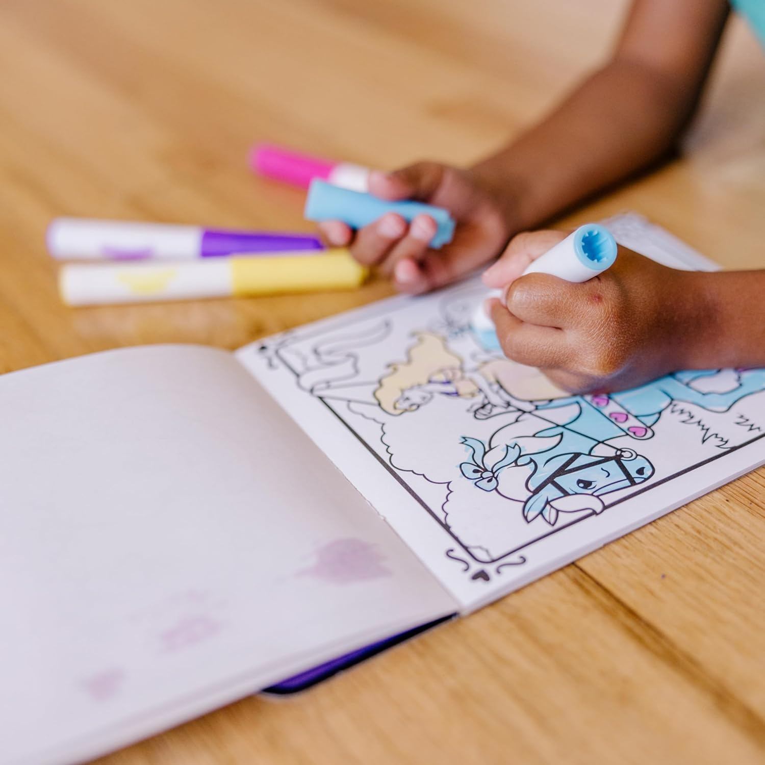 Melissa and Doug - on the Go - Magicolor - Colouring Pad - Princess image number 2