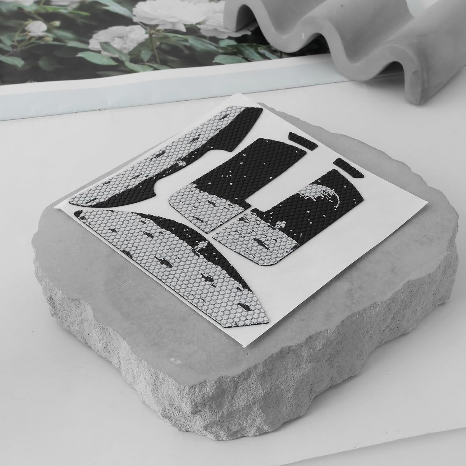 Emsea 1 Set Anti-Slip Mouse Grip Tape Stickers Compatible with Razer Compatible with Viper V3 Pro for Enhanced Gaming Precision Pre-Cut and Sweat-Resistant Skin, Earth Pattern image number 6