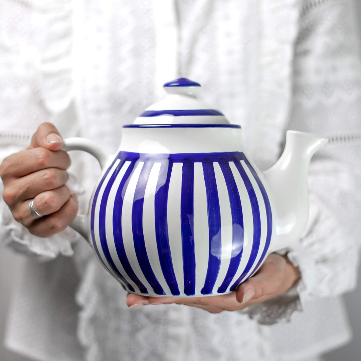 City to Cottage&reg; Navy Blue Striped Large 1,7L/60Oz/4-6 Cup Handmade Hand Painted Ceramic Teapot with Handle and Lid image number 6