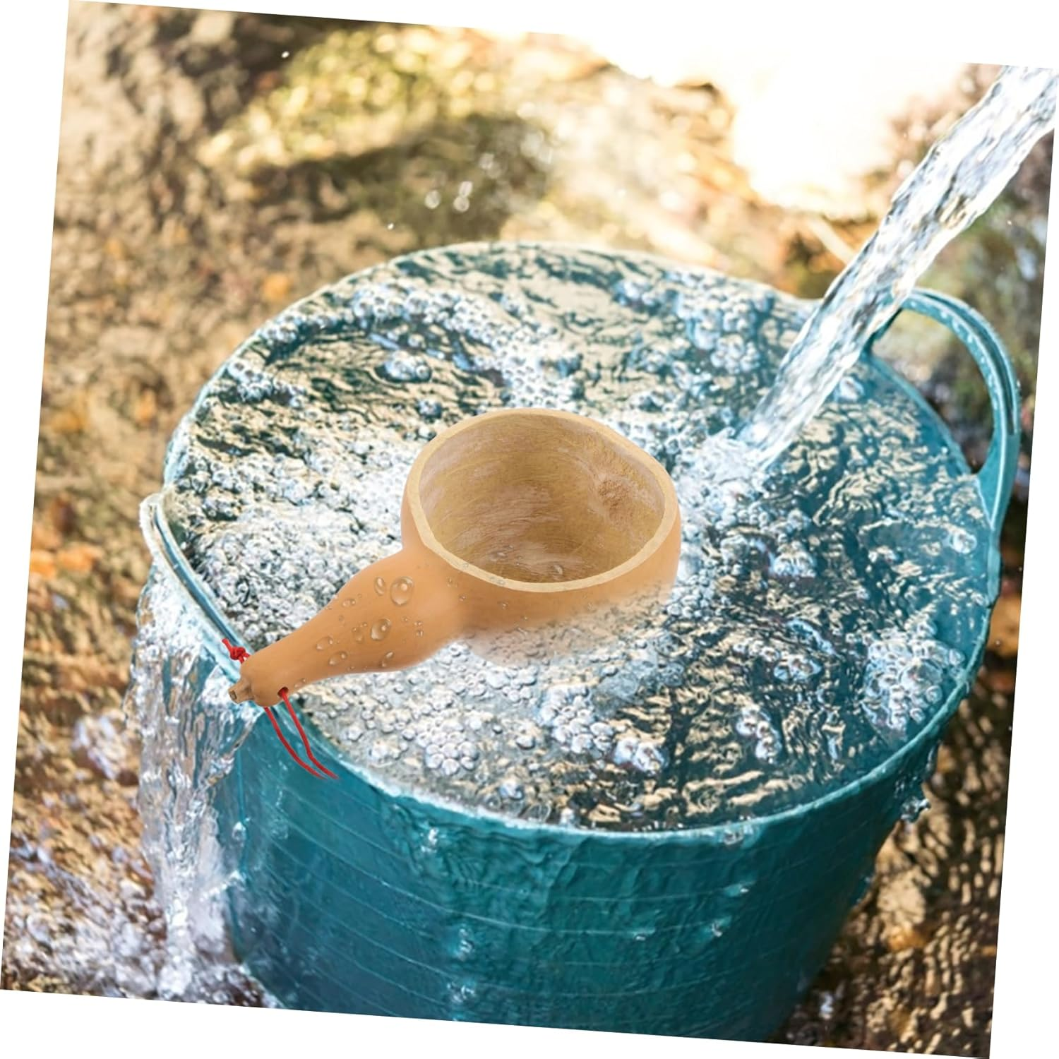 UTHCLO Natural Gourd Water Dipper Ergonomic Handmade Ladle for Bathing Hair Washing Gardening Durable Safe Material Multi Functional Household Scoop image number 3