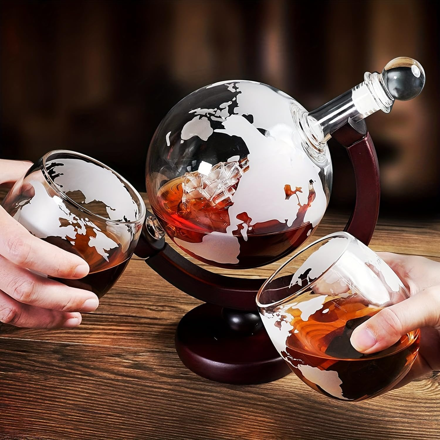 28.7Oz Globe Whiskey Decanter Set with 2 Glasses, Liquor Decanter Set, Unique Christmas Birthday Gift Idea for Men Dad, Cool Christmas Stuff for Him Husband, Dispenser for Bar Drinking Party