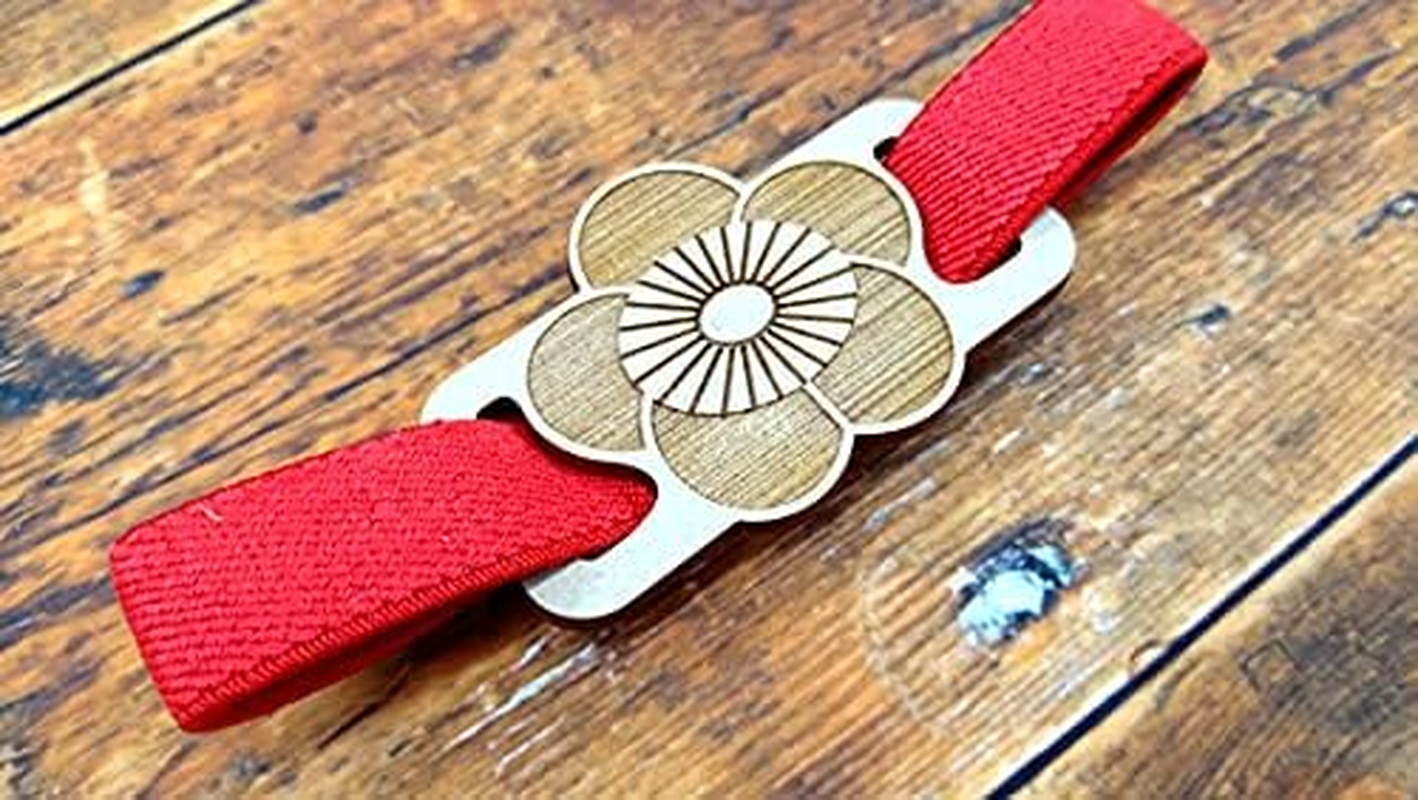 Cru Cial Goshuin Book Band Plum H 200062 Pl image number 1