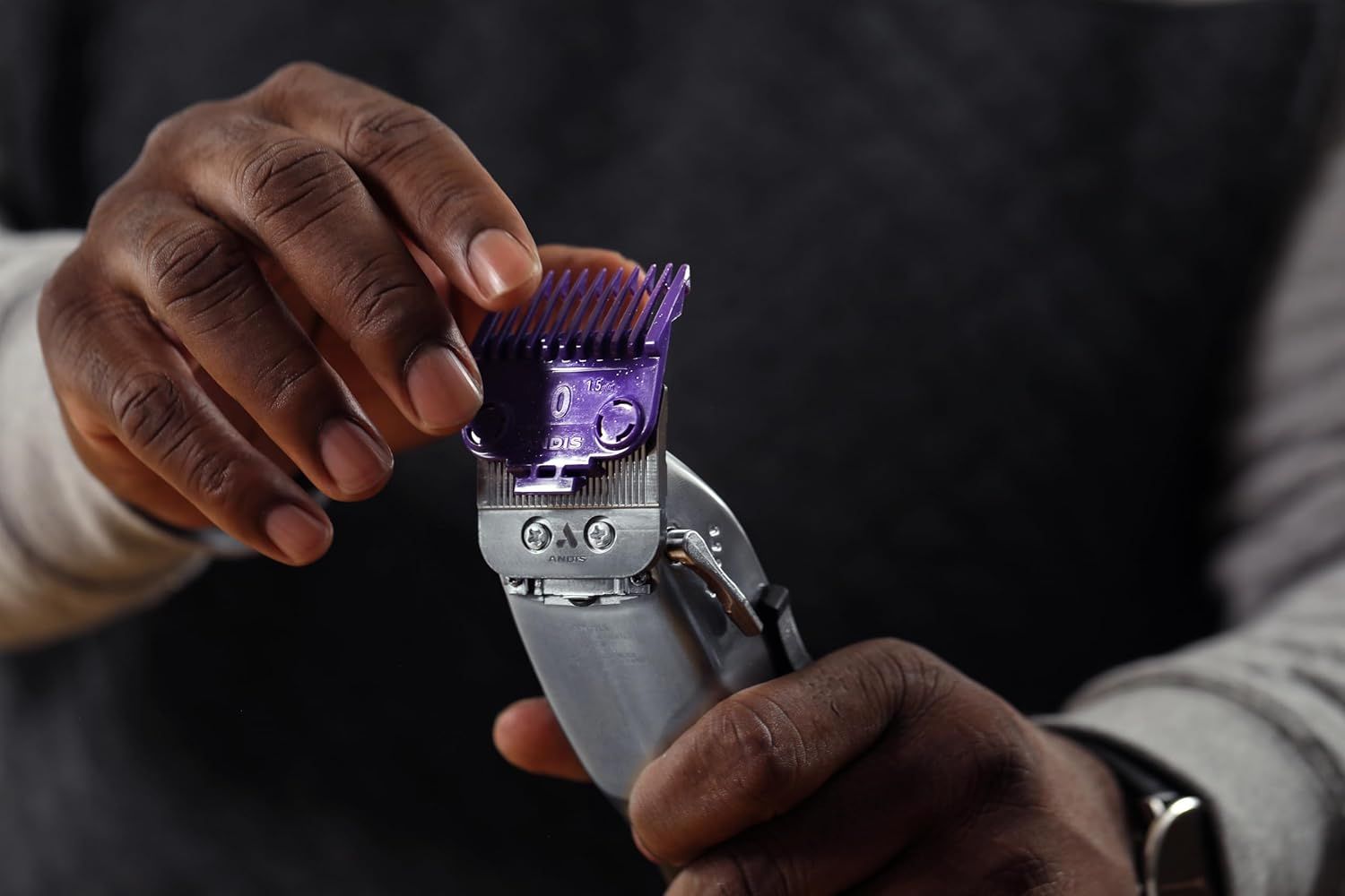 Andis the OG Size #0 Comb Dual Magnet Guide Fits MLC & ML Master Clippers 561385 image number 4