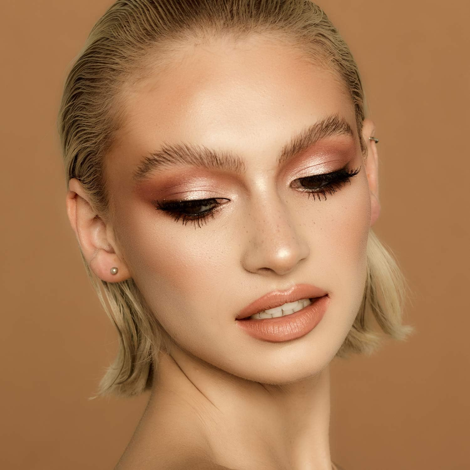 Barry M Cosmetics Nude and Neutral Eyeshadow Palette - 9 Natural Shades in Matt & Shimmering Highly Pigmented Subtle Colours, Powder image number 1