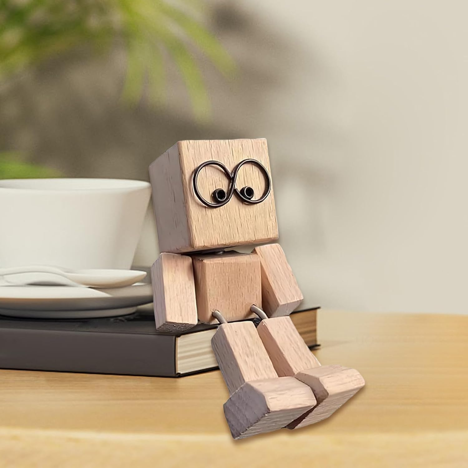 Wooden Shaking Man Dashboard Decoration, Handmade Wooden Shaking Car Ornament, Desktop Decor Car Ornaments for Truck Sedan SUV RV Dormitory Apartment Bedroom Living Room Hotel