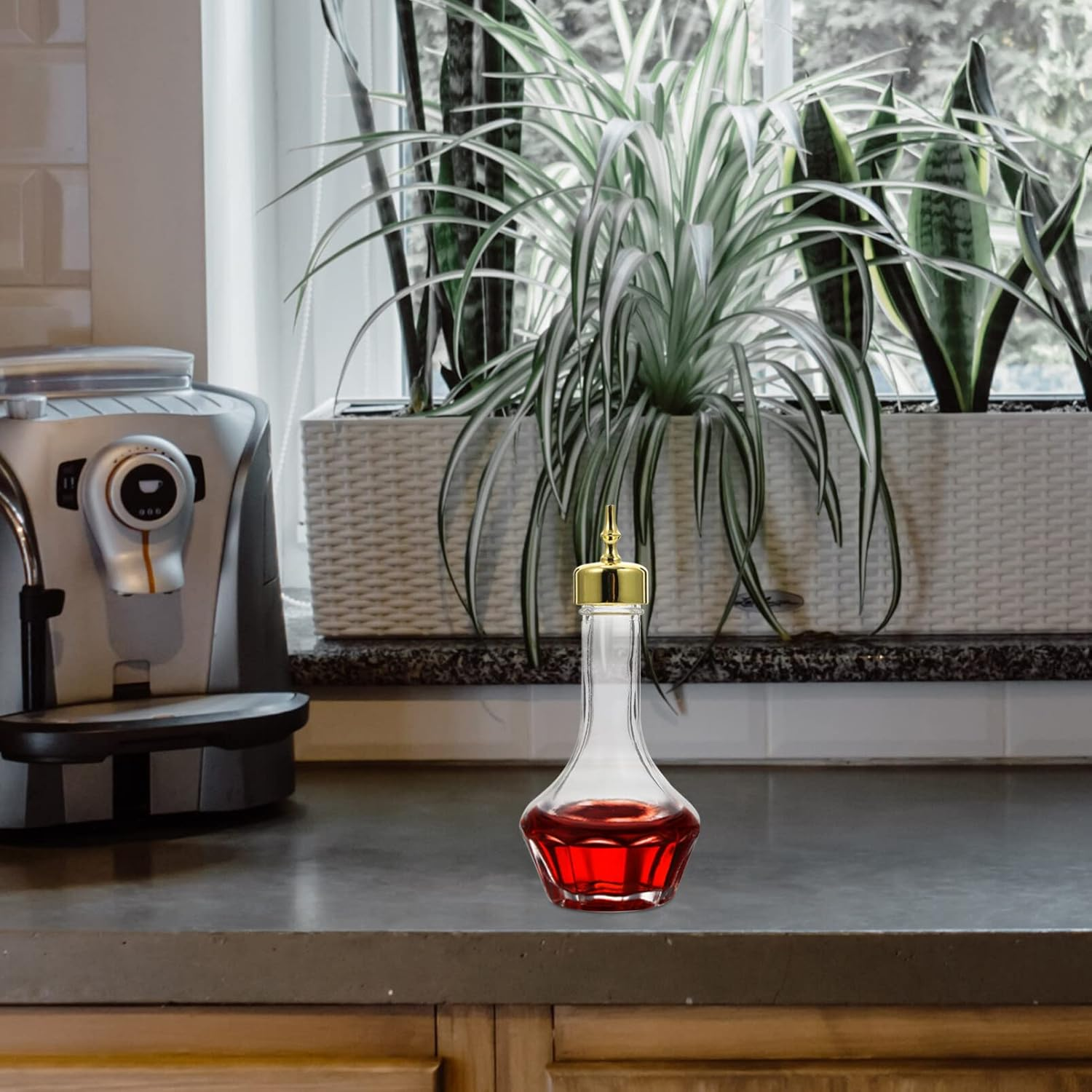 Amosfun 50Ml Glass Bitters Bottle with Dash Top Cocktail Shaker Bar Bartender Tool for Home and Restaurant Use image number 4