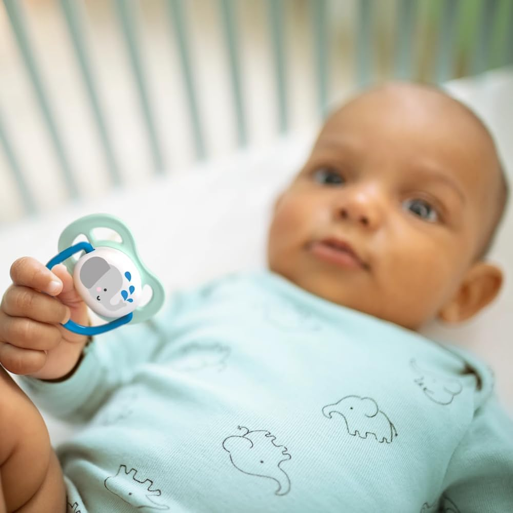 Philips Avent Ultra Air Soother, 0-6 Months, Animals, 2-Pack, SCF080/11 image number 4