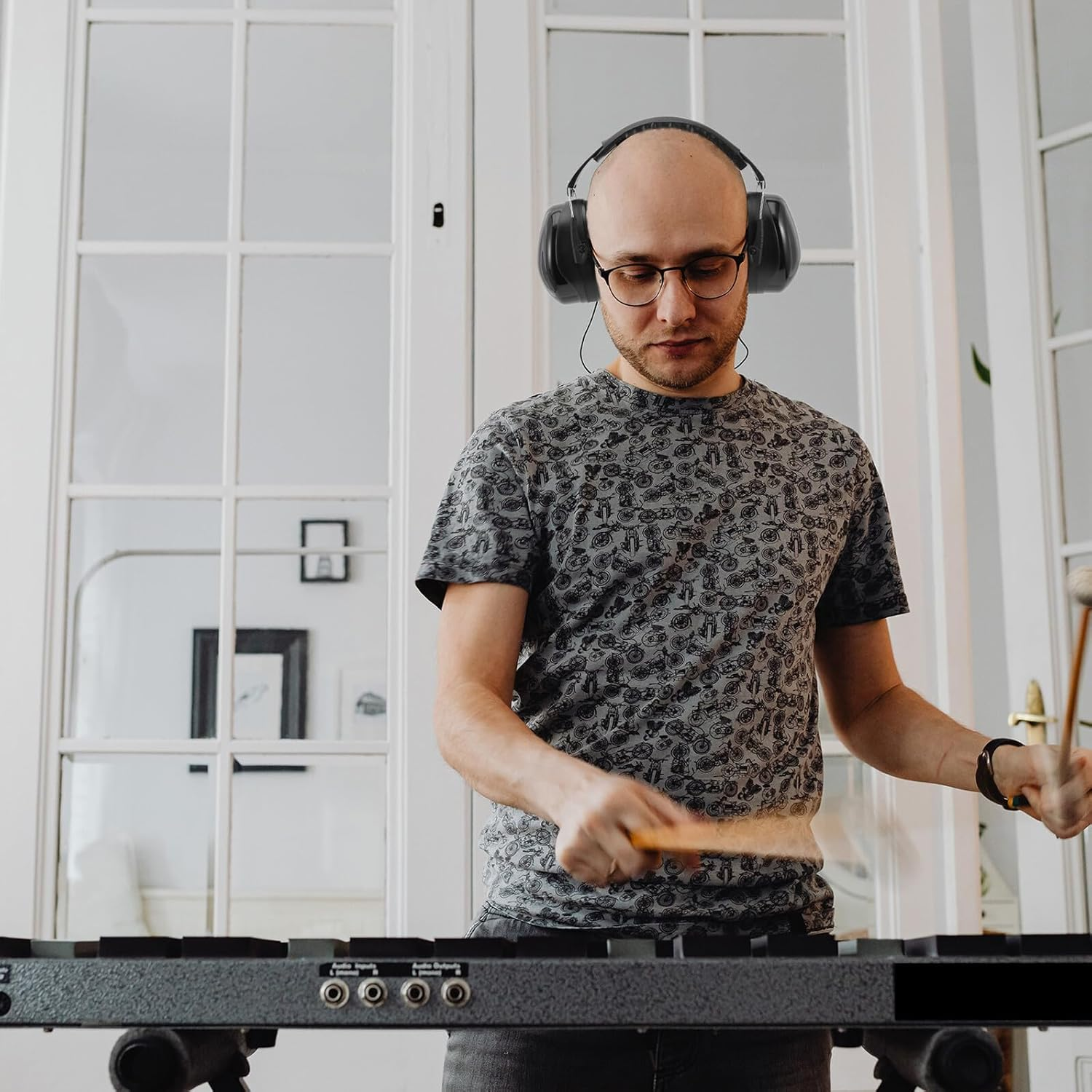 Generic over Ear Reduction Headphone for Drum Set Drummers Noise-Proof Sound Insulation Headset Protective Ear Muffs Suitable for Live Performance image number 6