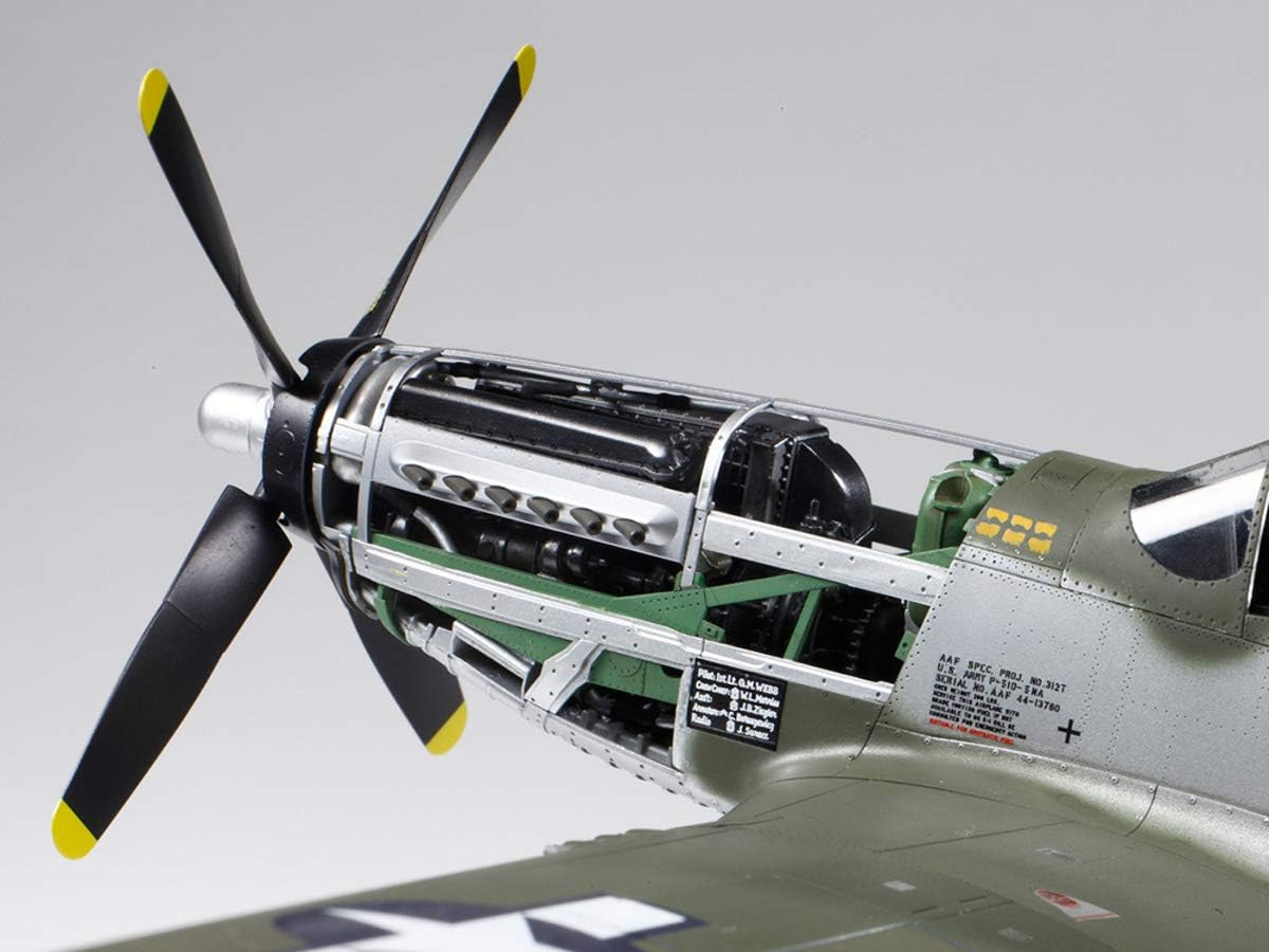 Tamiya 1:32 Scale North American P-51D Mustang Aircraft Model Kit image number 1