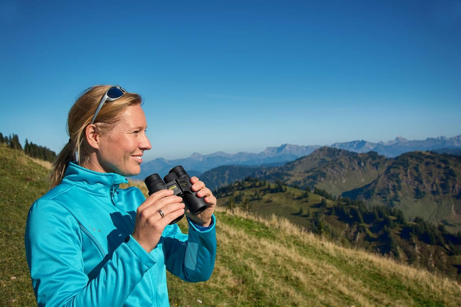 Nikon Prostaff 5 10X42 Binoculars image number 5