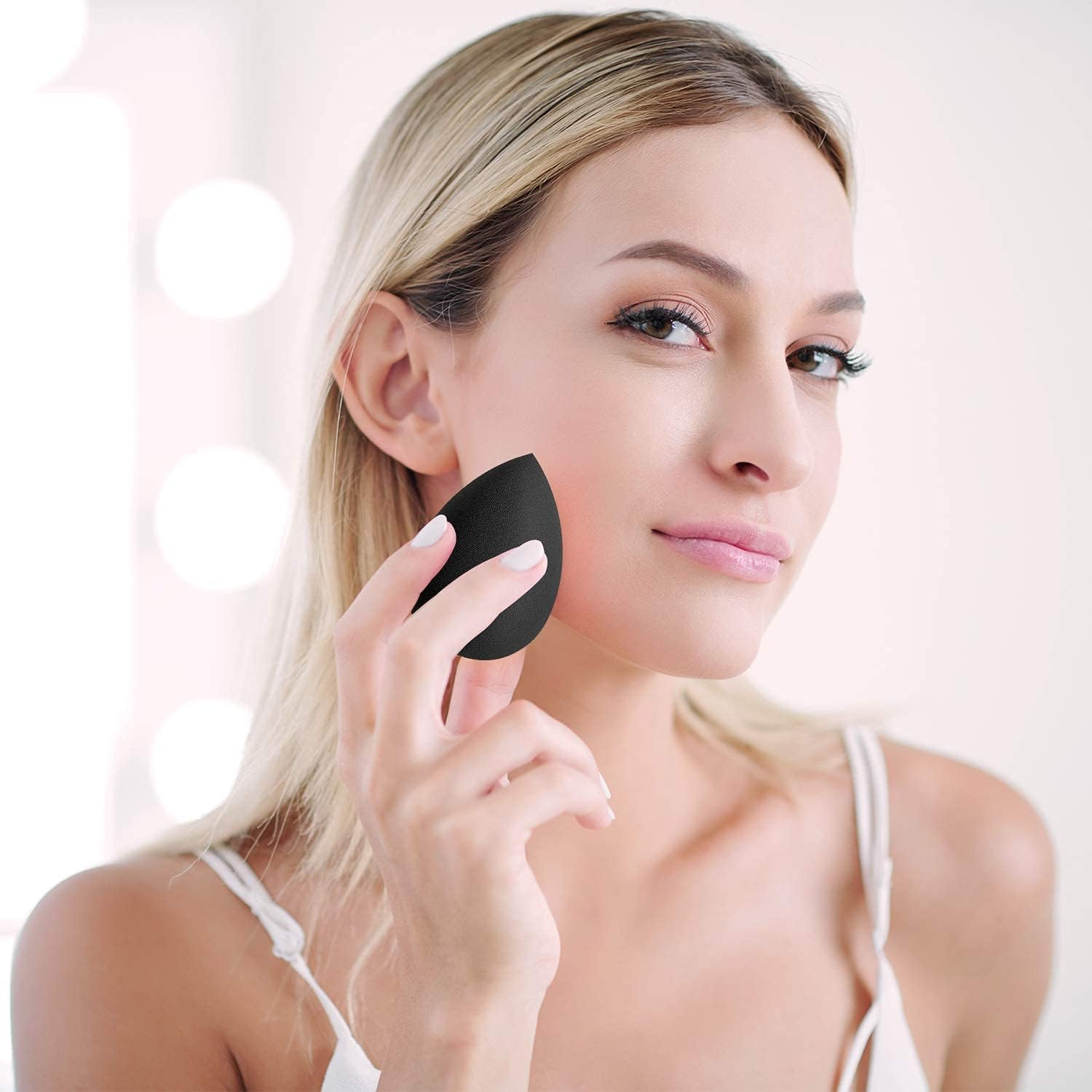 Larbois Makeup Sponges, 3-Pack Blender Beauty Foundation Blending Sponge Set for Dry & Wet Use (Drop Shape, Black) image number 4