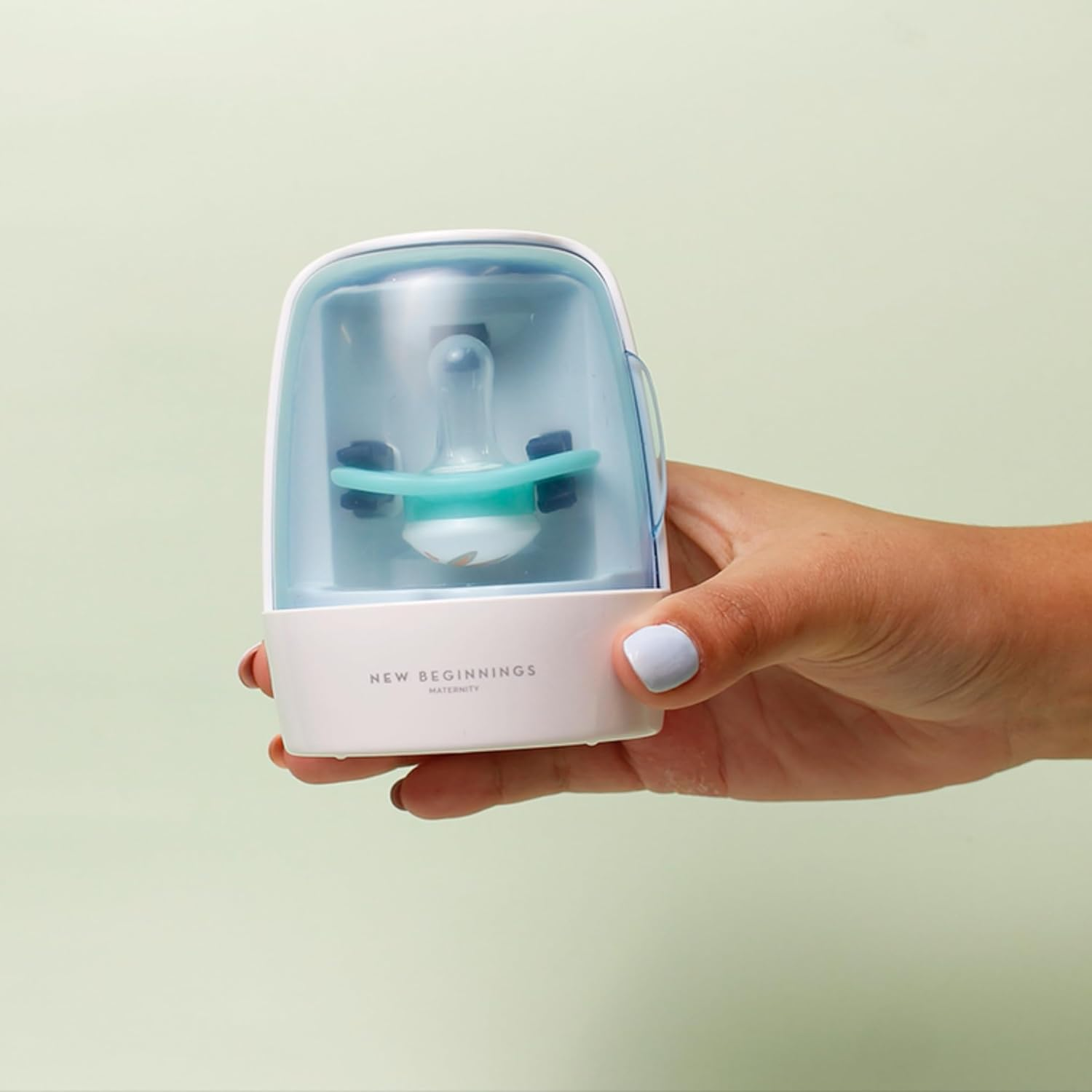 New Beginnings Non-Toxic & Odour-Free Portable Mini UV Steriliser for an On-The-Go Hygienic Clean, Battery Powered