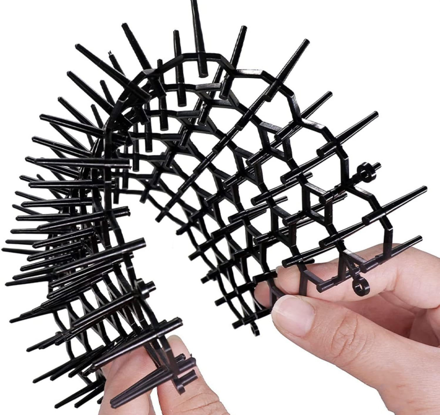 LATRAT 12 Cat Protection Mats + 4 Rungs U Shape Plastic Cat Repellent Pads for Gardening with Tips (20 X 15.5 Cm) image number 4