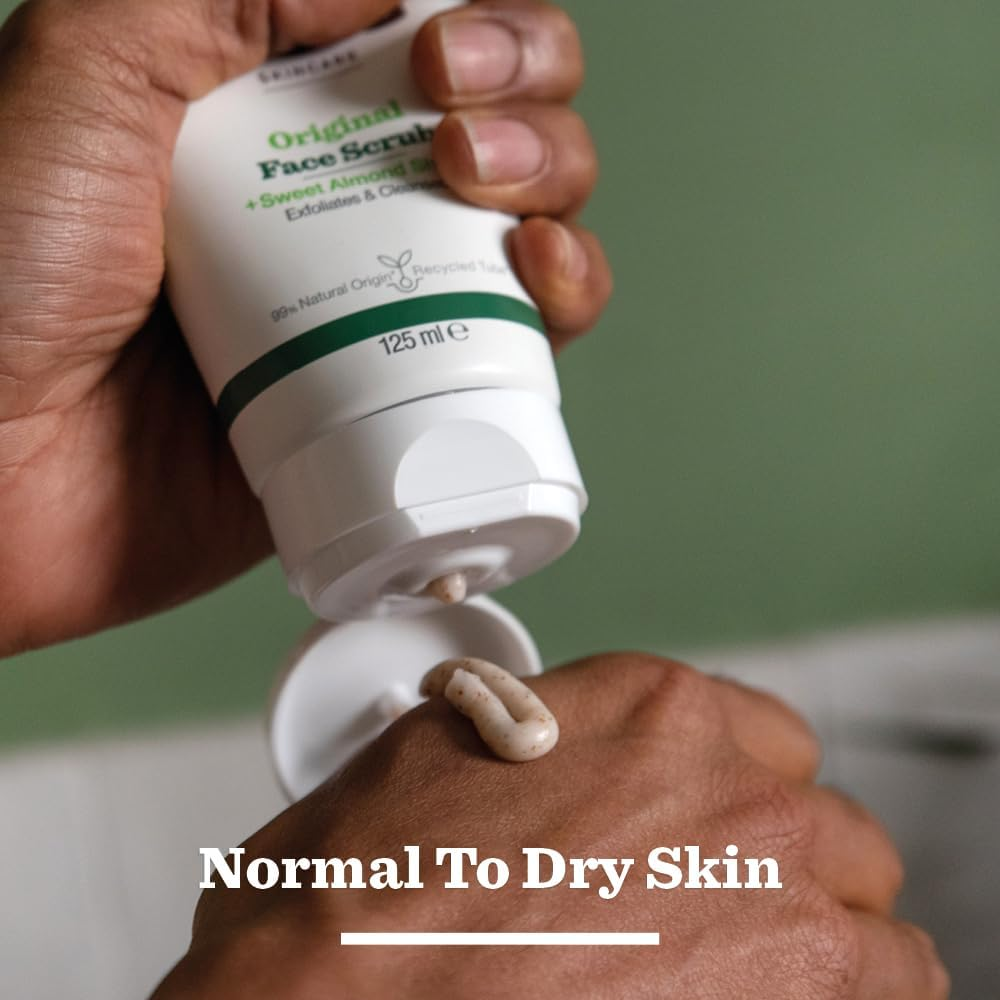 Bulldog Skincare for Men Original Face Scrub, Smooth and Deeply Cleanse Skin, with Aloe Vera, Camelina Oil and Green Tea, 125Ml (Pack of 2) image number 5