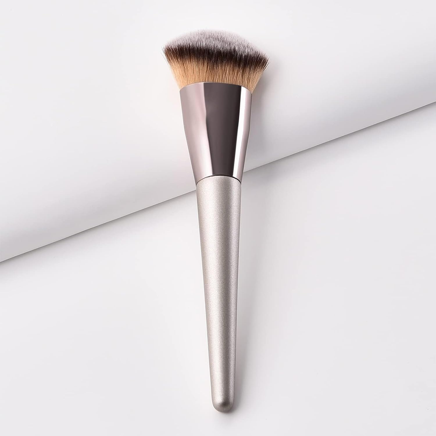 Professional Angled Foundation Brush, Premium Synthetic Kabuki Makeup Brush, Vegan, for Blending Liquid Powder BB Cream Bronzer Contour image number 1